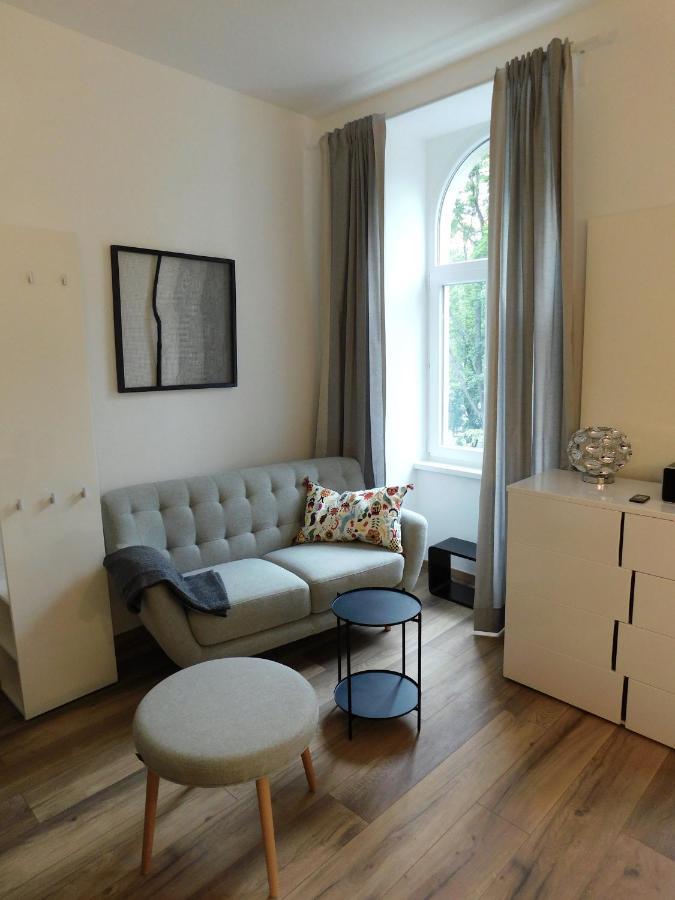 Max, Ruhige Sonnige Wohnung In Praternahe Vienna Exterior photo
